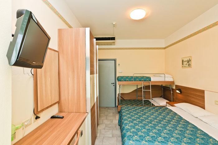 Hotel Giamaika เชเซนาติโก ภายนอก รูปภาพ